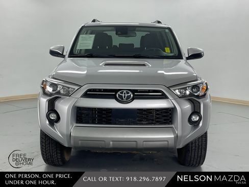 Used 2022 Toyota 4Runner TRD Off-Road image 2