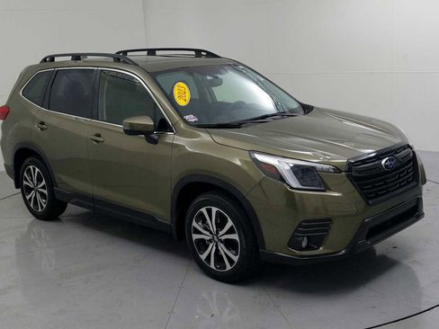 Used 2023 Subaru Forester Limited AWD/4WD image 1