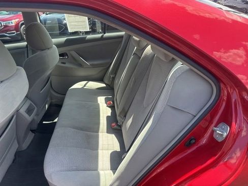 Used 2011 Toyota Camry LE FWD image 14