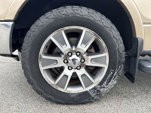 Used 2014 Ford F150 Lariat w/ Equipment Group 502A Luxury image 18