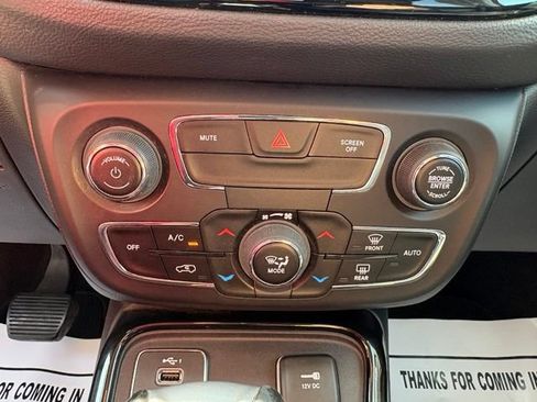 Used 2019 Jeep Compass Limited FWD image 20