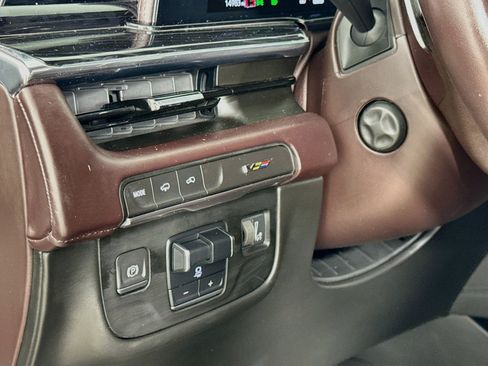 Used 2023 Cadillac Escalade ESV V w/ LPO, ONYX Package AWD/4WD image 12