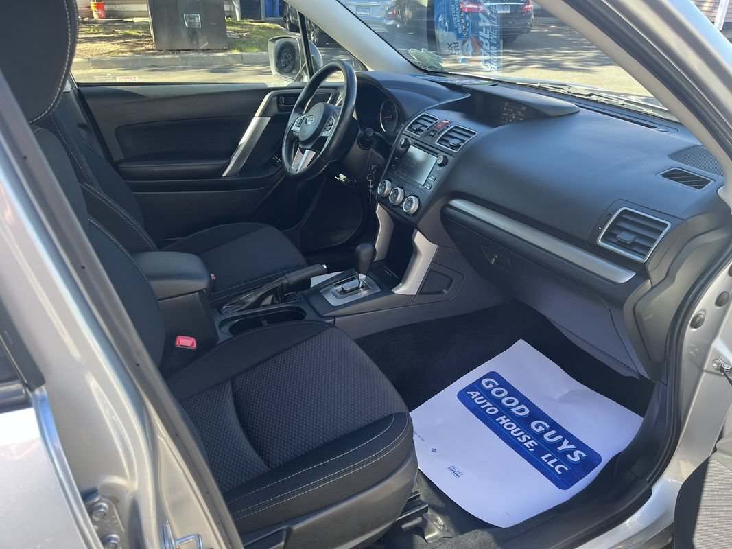 Used 2018 Subaru Forester 2.5i w/ Alloy Wheel Package AWD/4WD image 16
