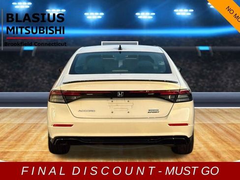 Used 2024 Honda Accord Sport image 5