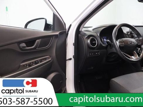 Used 2020 Hyundai Kona SEL Plus AWD/4WD image 10