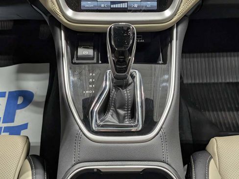 Used 2025 Subaru Outback Limited XT image 19