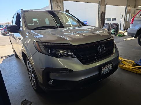 Used 2022 Honda Pilot Sport image 4