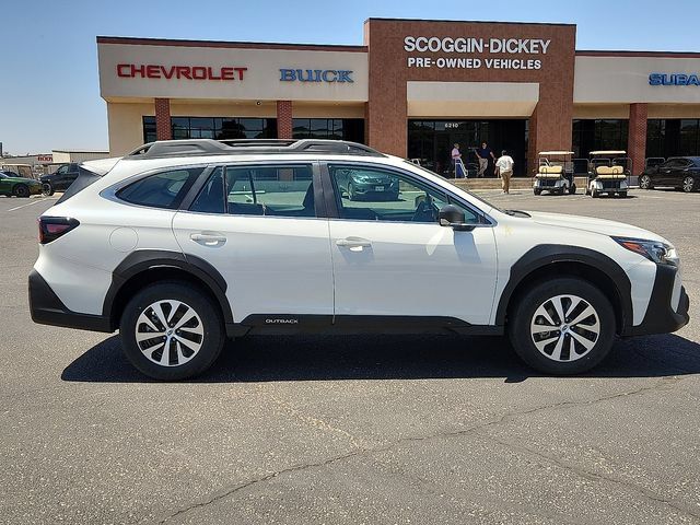 Used 2025 Subaru Outback AWD/4WD image 5