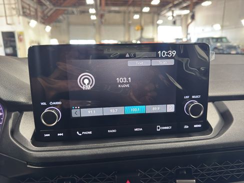 Used 2025 Honda Accord SE image 14