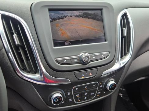 Used 2023 Chevrolet Equinox LT FWD image 20