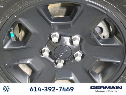 Used 2021 Jeep Gladiator Mojave w/ Cold Weather Group image 12