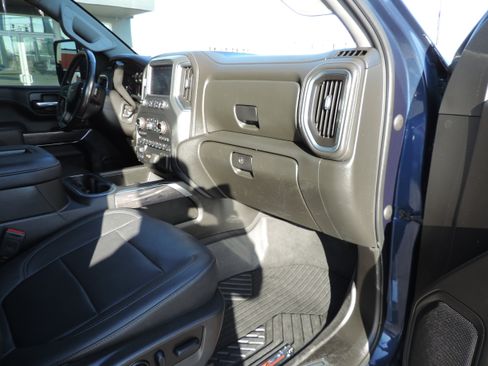 Used 2022 Chevrolet Silverado 2500 LTZ w/ LTZ Plus Package image 15
