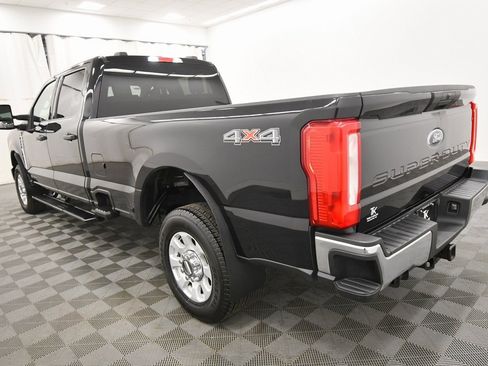 Used 2023 Ford F250 XLT image 5