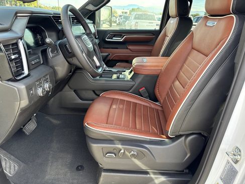 New 2026 GMC Sierra 3500 Denali Ultimate w/ LPO, Black Badging Package image 26