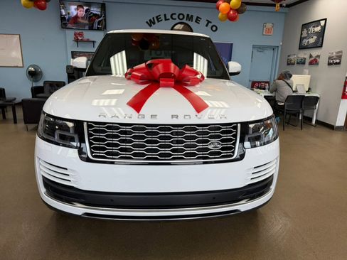 Used 2021 Land Rover Range Rover Westminster Edition image 4