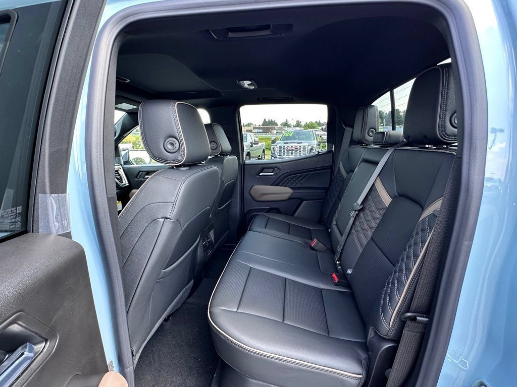 New 2026 GMC Canyon Denali AWD/4WD image 19