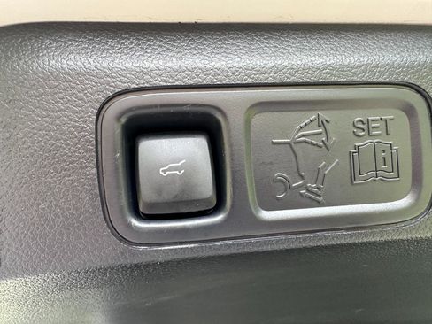 Used 2023 Lincoln Navigator Reserve AWD/4WD image 43