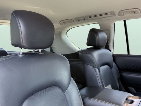 Used 2017 INFINITI QX80 4WD w/ Driver Assistance Package image 41
