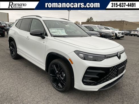 New 2025 Volkswagen Tiguan SE R-Line image 1