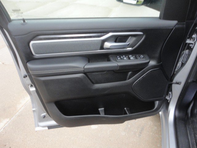 Used 2021 RAM 1500 Big Horn AWD/4WD image 3
