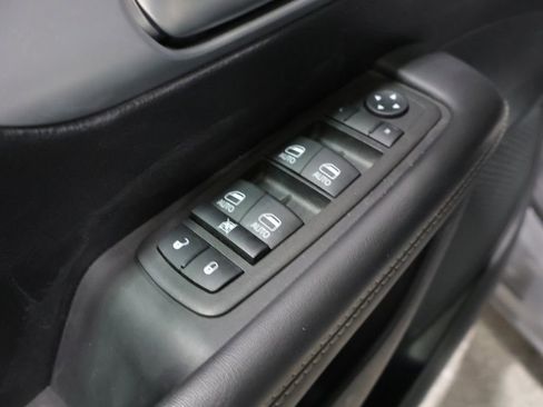 Used 2023 Chrysler Pacifica Touring-L w/ Uconnect Theater Family Group image 16