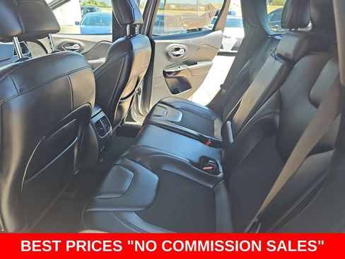 Used 2021 Jeep Cherokee Latitude Plus FWD image 13