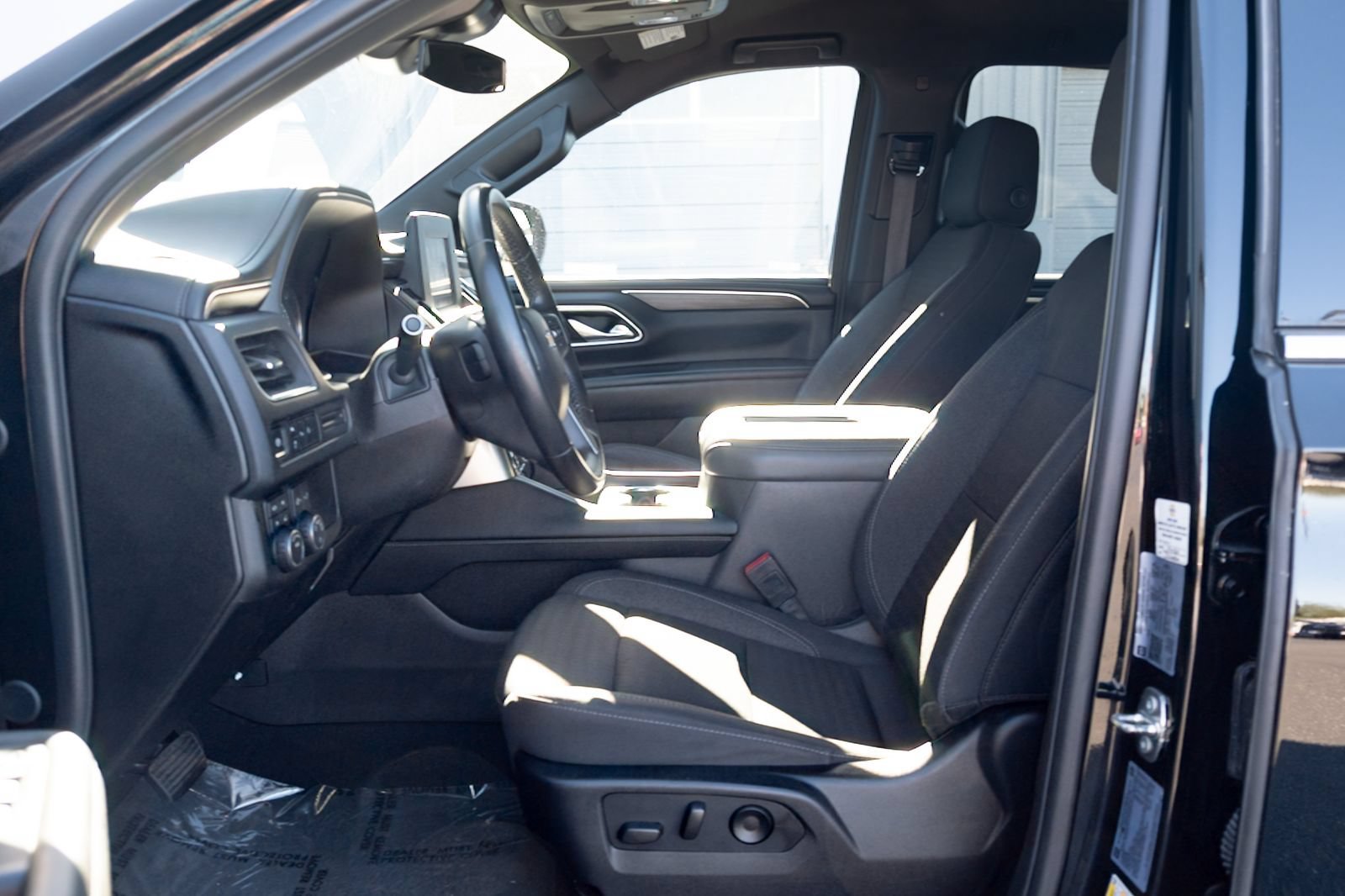Used 2024 Chevrolet Suburban LS AWD/4WD image 10