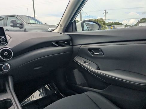 Used 2024 Nissan Sentra S FWD image 15