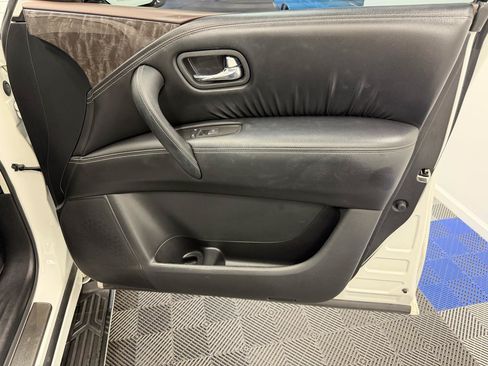 Used 2021 Nissan Armada Platinum w/ Captain's Chairs Package RWD image 16