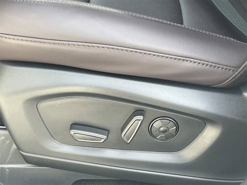 New 2026 Ford Explorer Platinum image 21