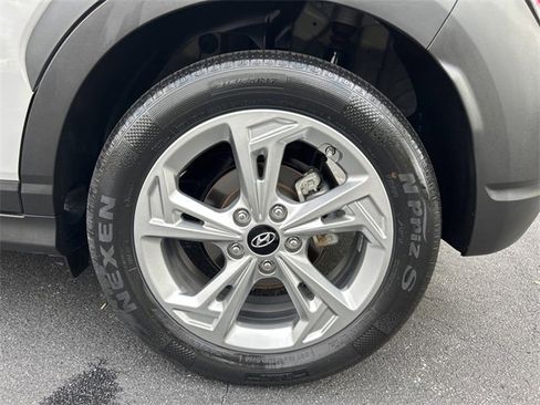 Used 2023 Hyundai Kona SEL w/ Convenience Package image 27