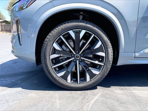 New 2027 Volvo XC90 B6 Plus AWD/4WD image 14