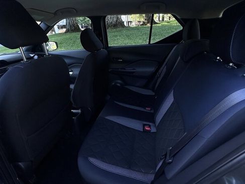 Used 2018 Nissan Kicks SV FWD image 12