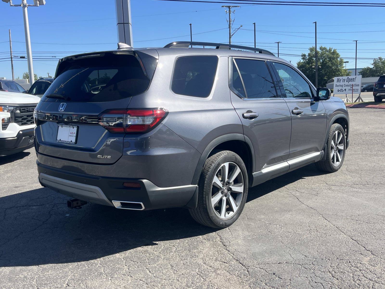 Used 2023 Honda Pilot Elite image 7