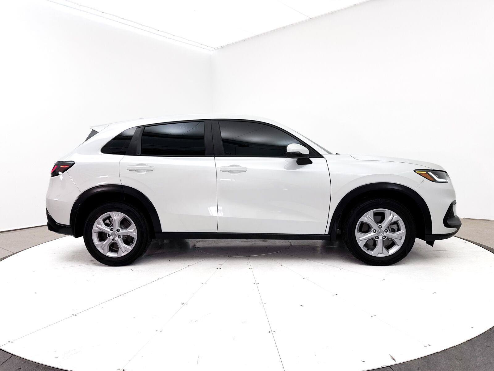 Used 2023 Honda HR-V LX image 36
