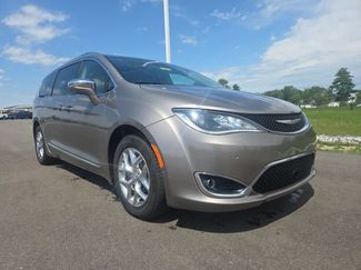 Used 2018 Chrysler Pacifica Limited w/ Advanced Safetytec Group FWD 360° Tour