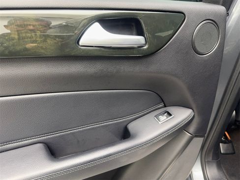 Used 2018 Mercedes-Benz GLS 450 4MATIC image 37