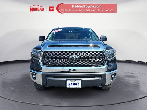 Used 2018 Toyota Tundra SR5 w/ TRD Off Road Package AWD/4WD image 9