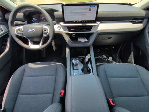 New 2026 Ford Explorer Active RWD image 15