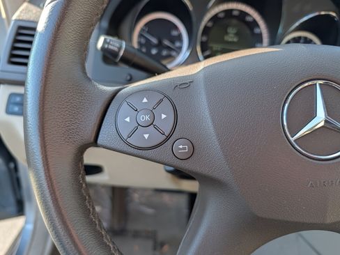 Used 2011 Mercedes-Benz C 300 Luxury image 20