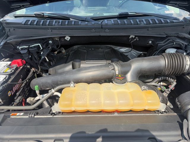 Used 2018 Ford Expedition Platinum AWD/4WD image 22