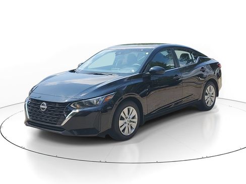 Used 2024 Nissan Sentra S FWD image 2