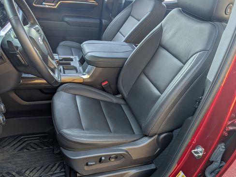 Used 2024 Chevrolet Silverado 1500 LT Trail Boss w/ LT Trail Boss Premium Package image 17