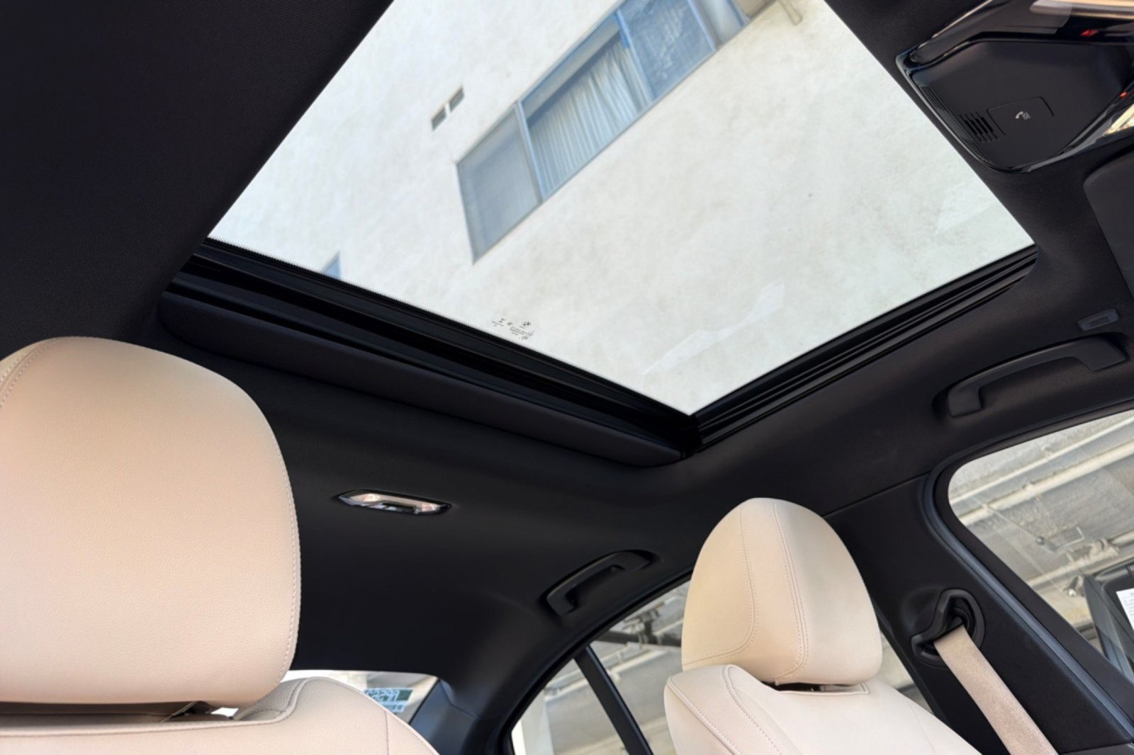 Used 2020 BMW 330i Sedan w/ Driving Assistance Package RWD image 15