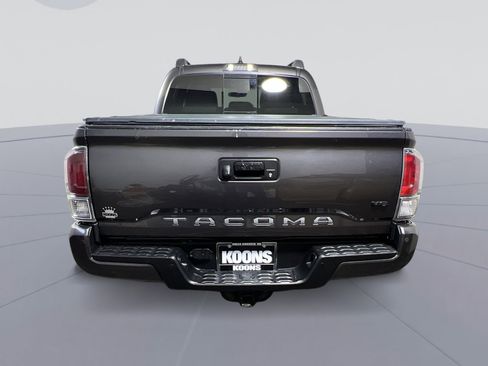 Used 2021 Toyota Tacoma TRD Sport w/ Technology Package image 5