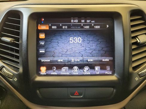 Used 2016 Jeep Cherokee Latitude w/ Cold Weather Group image 25