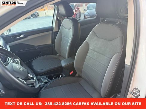 Used 2022 Volkswagen Taos SE image 27