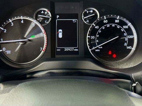 Certified 2023 Lexus GX 460 Premium w/ Premium Package image 12