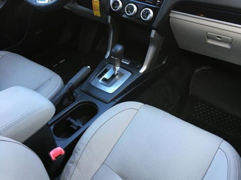 Used 2017 Subaru Forester 2.5i Limited image 18