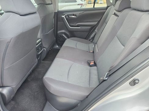 Used 2025 Toyota RAV4 XLE image 27